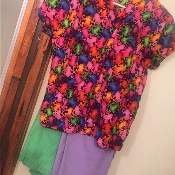 Scrubs - Picture 2 of 2